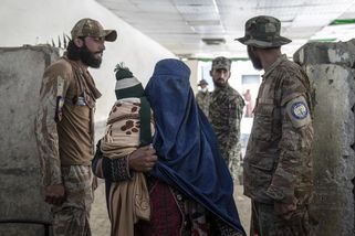 Miliony lidí vyhostili do Afghánistánu, začínají od nuly. Mnozí tam nikdy nebyli